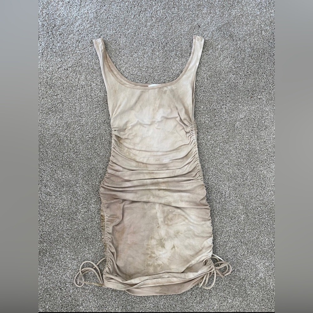 Isabelles Cabinet Dress